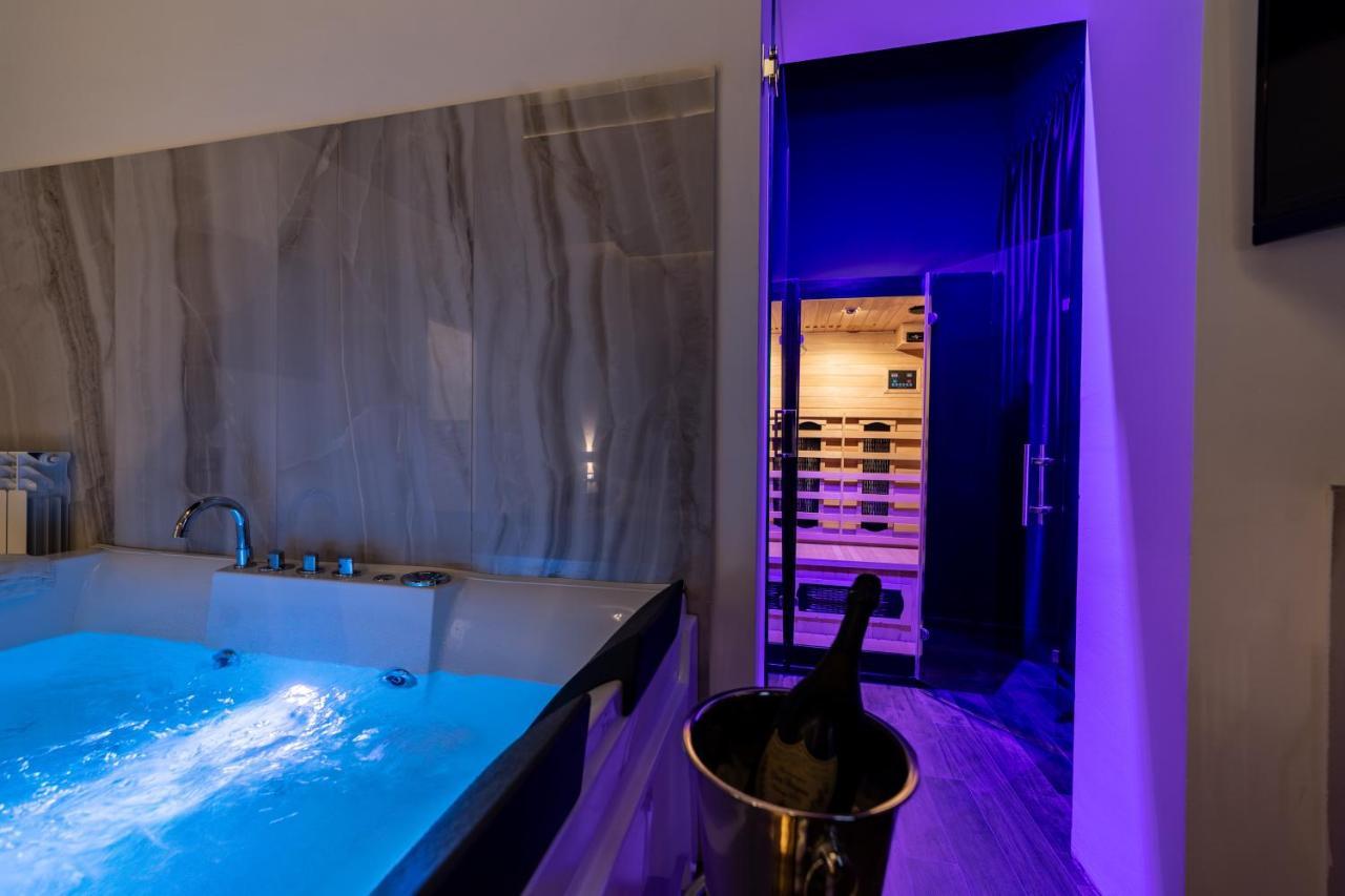 Maximum Suite & Spa Палермо Экстерьер фото