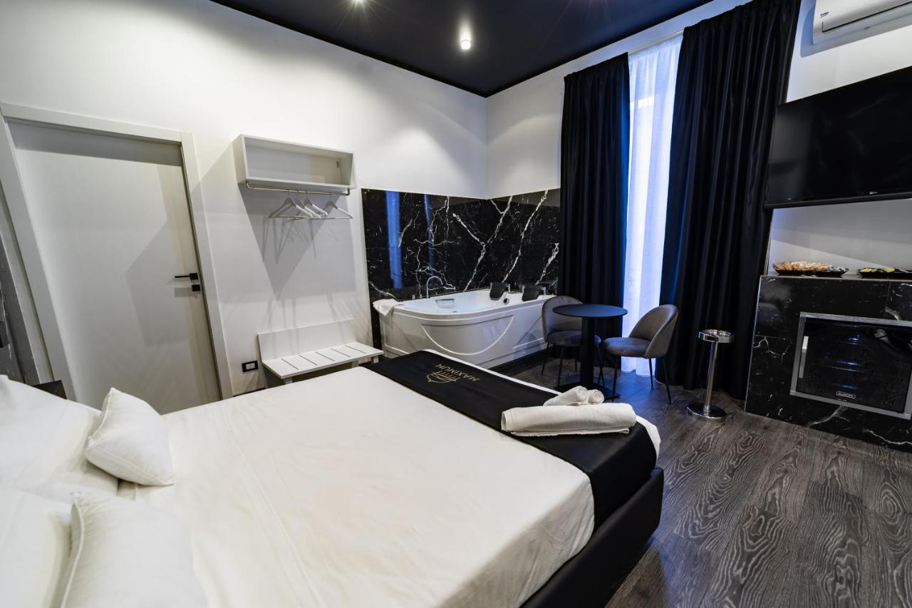 Maximum Suite & Spa Палермо Экстерьер фото
