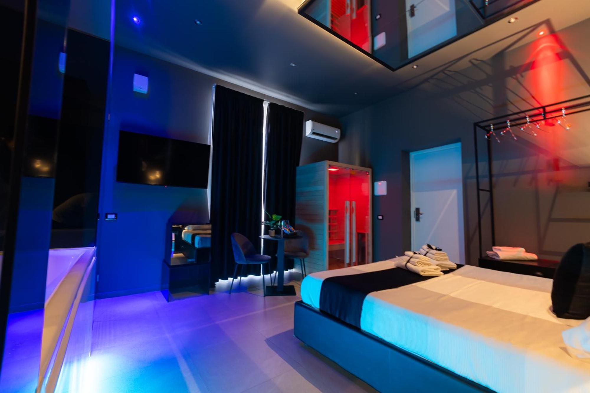 Maximum Suite & Spa Палермо Экстерьер фото
