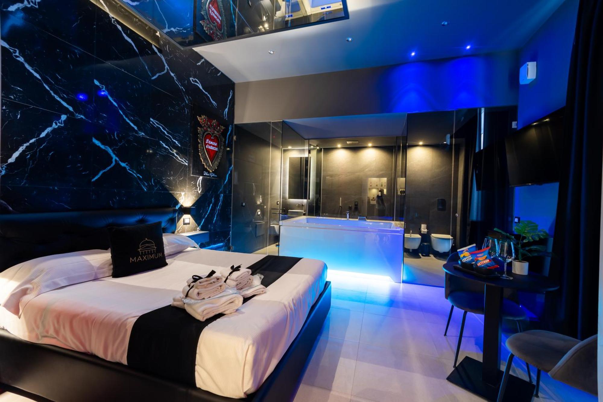 Maximum Suite & Spa Палермо Экстерьер фото